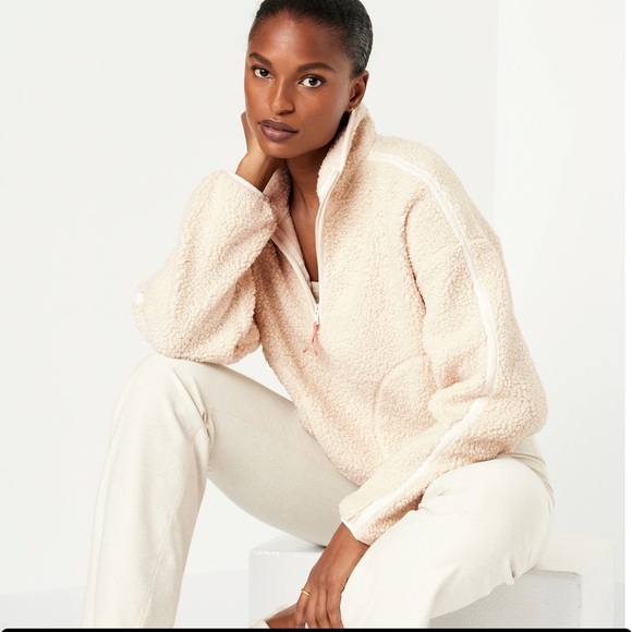 NWT OLD NAVY Cropped Sherpa 1/4-Zip Pullover Color: Wish Bone - Picture 3 of 5